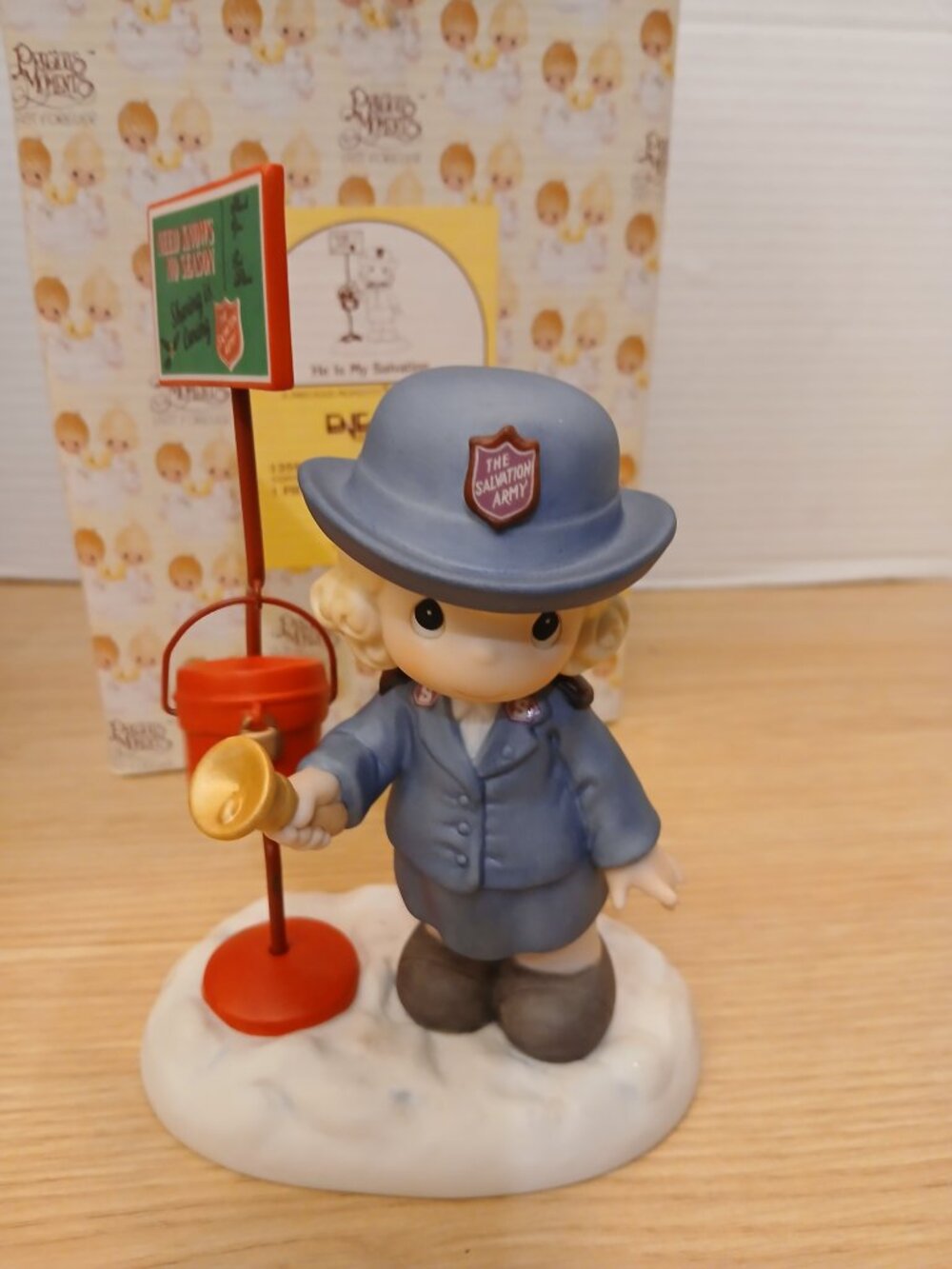 Precious Moments He Is My Salvation Porcelain Figurine 135984 - Picture 2 of 11